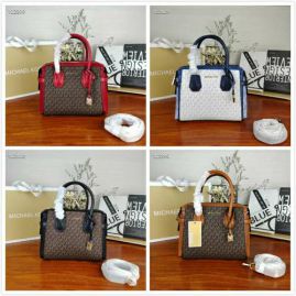 Picture of Michael Kors Lady Handbags _SKUfw106631216fw